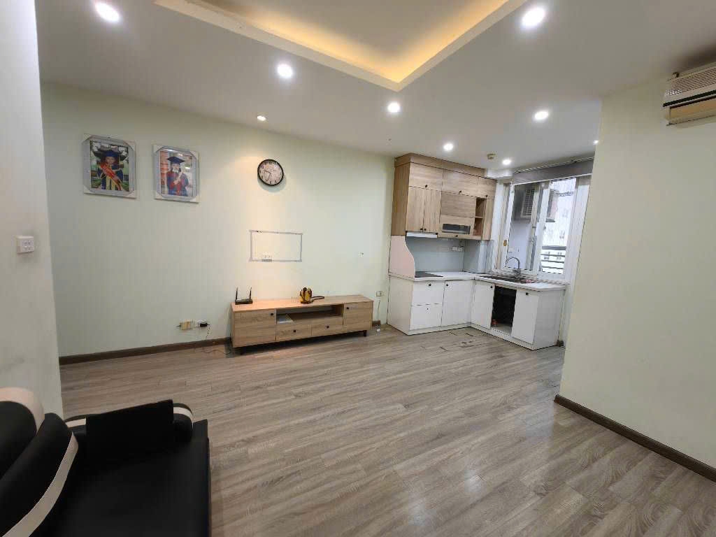 Căn hộ chung cư Nguyễn Chánh, Nam Trung Yên 55m² giá 5.6 tỷ - Thiết kế lô góc đẹp mắt!