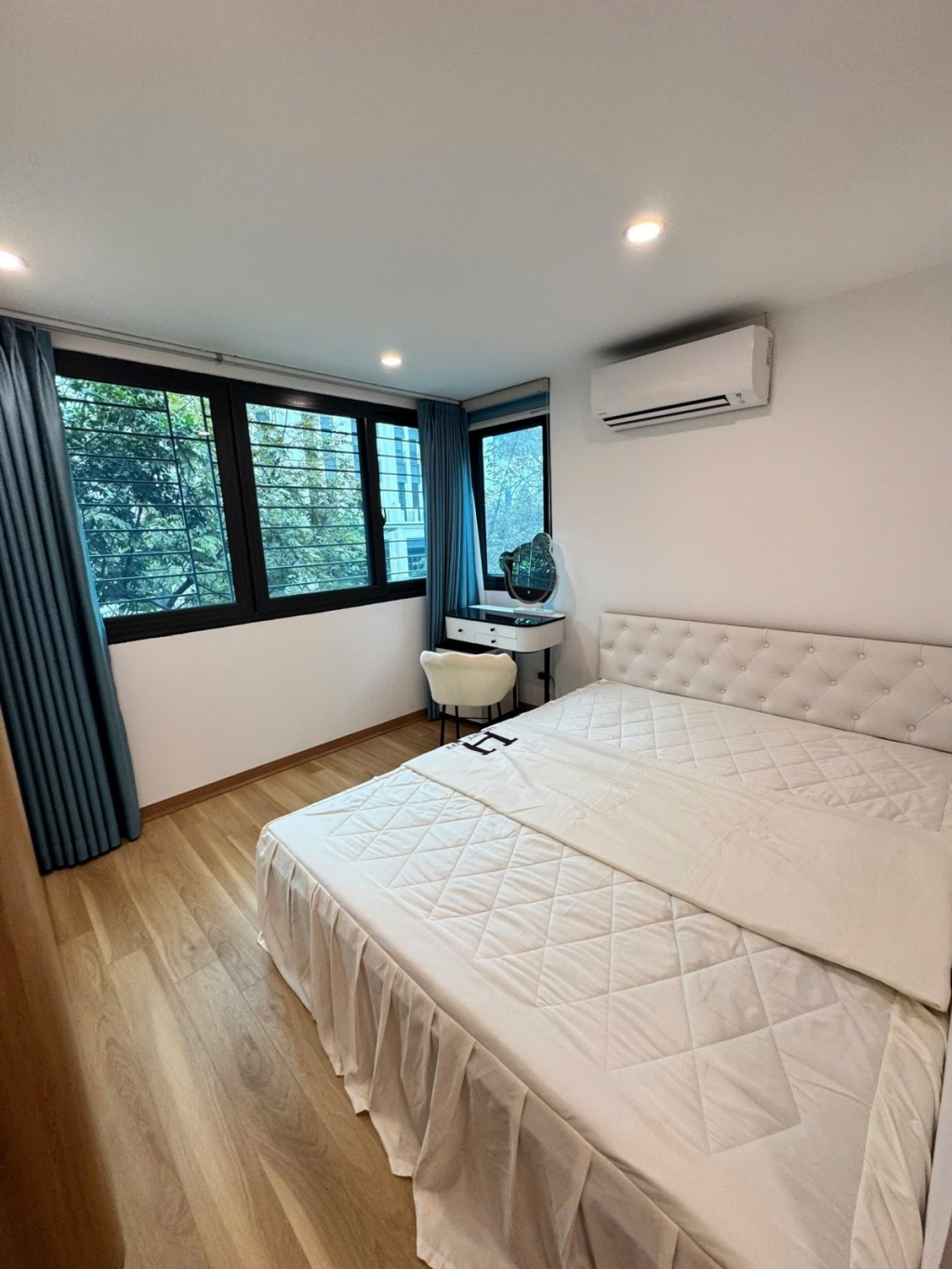 Căn hộ tập thể mặt phố Nguyễn Quý Đức, Thanh Xuân 75m² giá 4.7 tỷ - Nhà đẹp lô góc full nội thất!