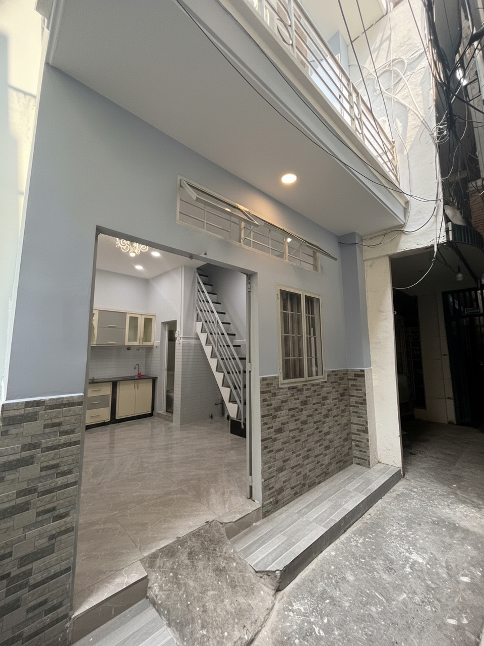 Nhà riêng Trần Hưng Đạo, Quận 5, 14m² giá 2.95 tỷ - Sổ hồng riêng, vuông vức!