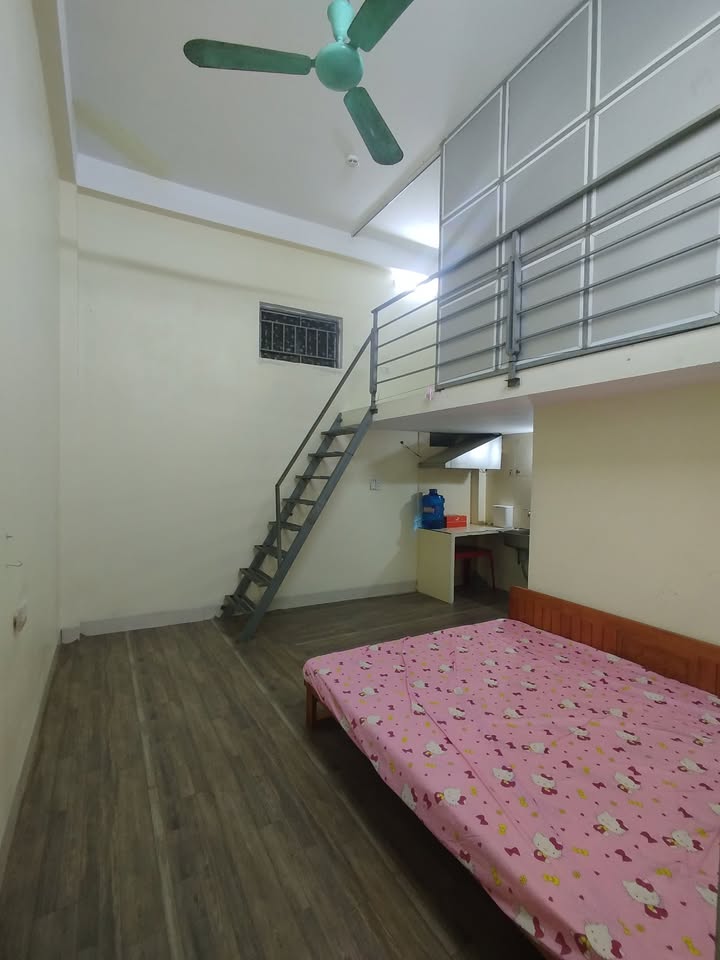 Phòng trọ cho thuê tại Trần Nguyên Hãn, 20m² giá 1.8 triệu - Không gian sống lý tưởng!