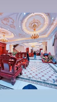 Biệt thự sân vườn Dĩ An 745m² giá 40 tỷ - Thiết kế Á Âu sang trọng!