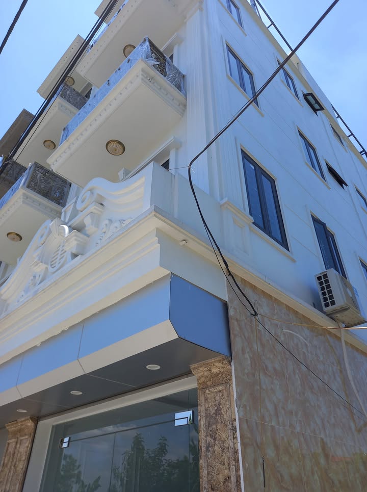 Nhà phố Yên Nghĩa, Hà Đông 36m² giá 2.25 tỷ - Ô tô đỗ cửa, tiện ích đầy đủ!