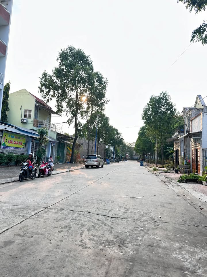 Đất nền góc 200m² Phường Mỹ Phước, Bến Cát giá 3 tỷ - Đầu tư sinh lời ngay!