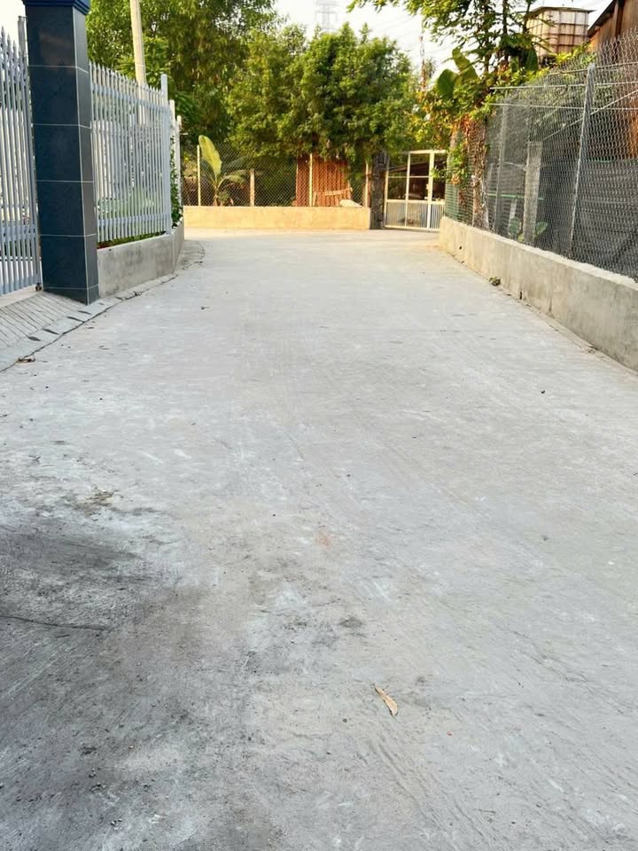 Nhà phố 1 trệt 1 lầu tại Tân Khánh, 108m² giá 2.39 tỷ - Sổ hồng riêng!