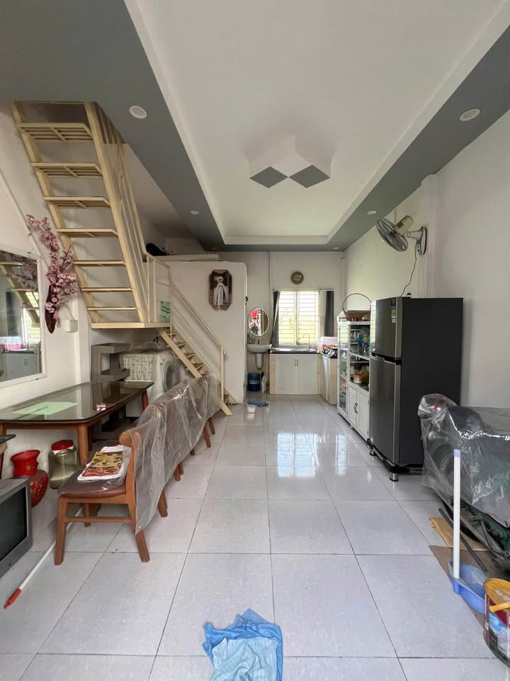 Nhà bán đường CMT8, Quận Ninh Kiều, 24m² chỉ 1.5 tỷ - Giá đầu tư hấp dẫn!