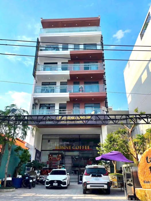 Tòa nhà văn phòng Mặt Tiền Bình Quới, Quận Bình Thạnh, 311m², cho thuê 300 triệu/tháng - Vị trí đắc địa!