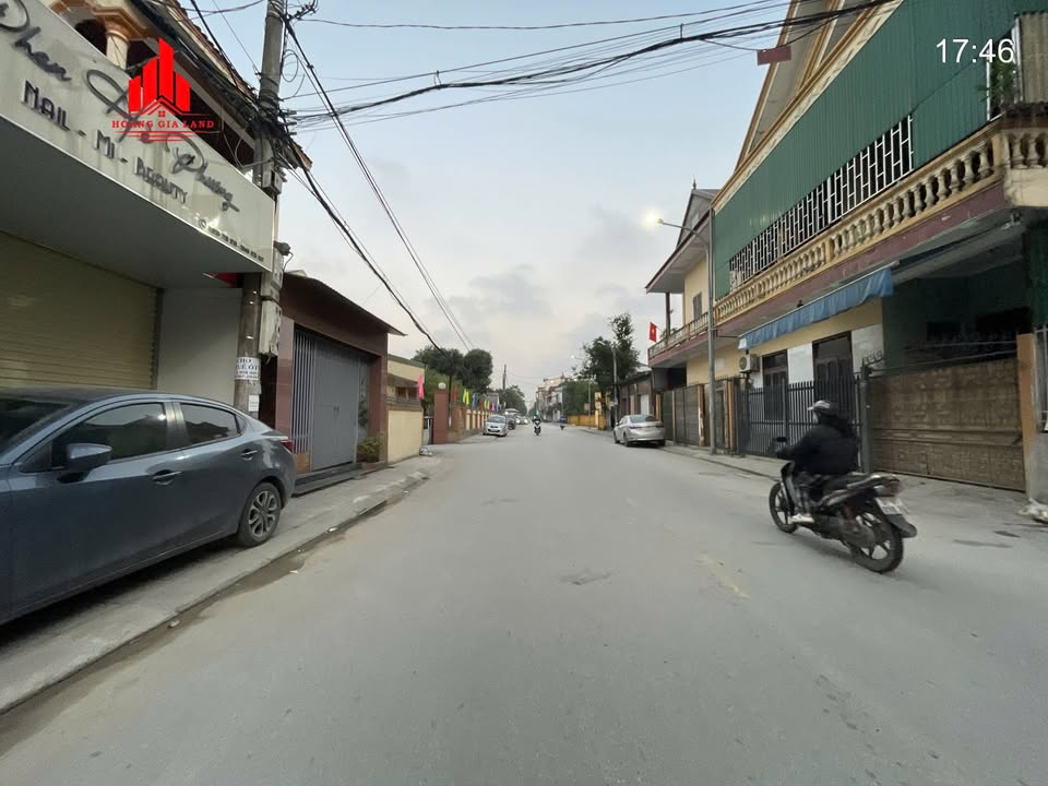 Nhà 3 tầng mặt đường Trần Nhật Duật, Thành phố Vinh, 91.5m² - Vị trí đắc địa, tiện ích đầy đủ!