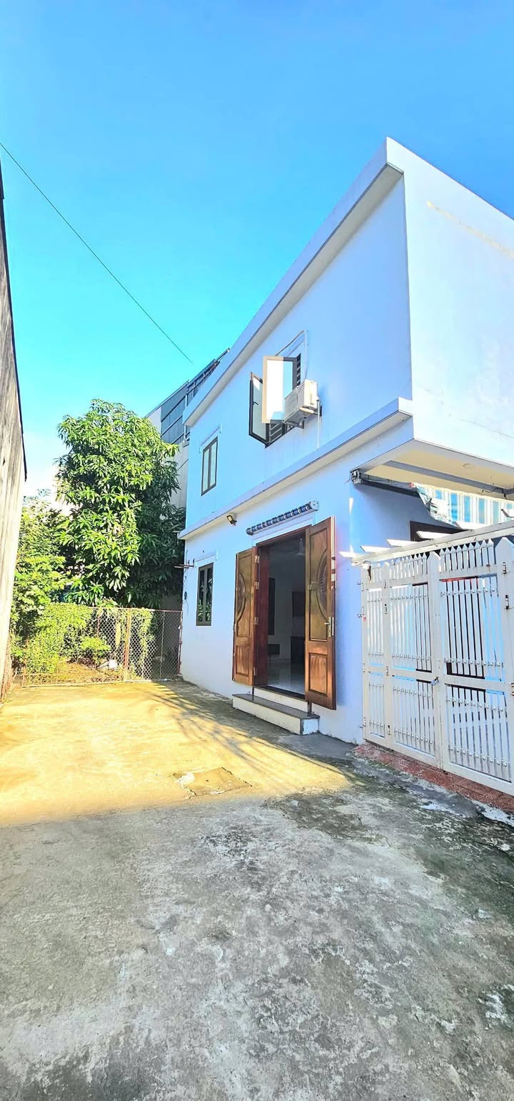 Nhà 2 tầng Trần Xuân Soạn, Đông Thọ 72m² giá 2 tỷ - Vị trí đẹp, ô tô vào tận nhà!