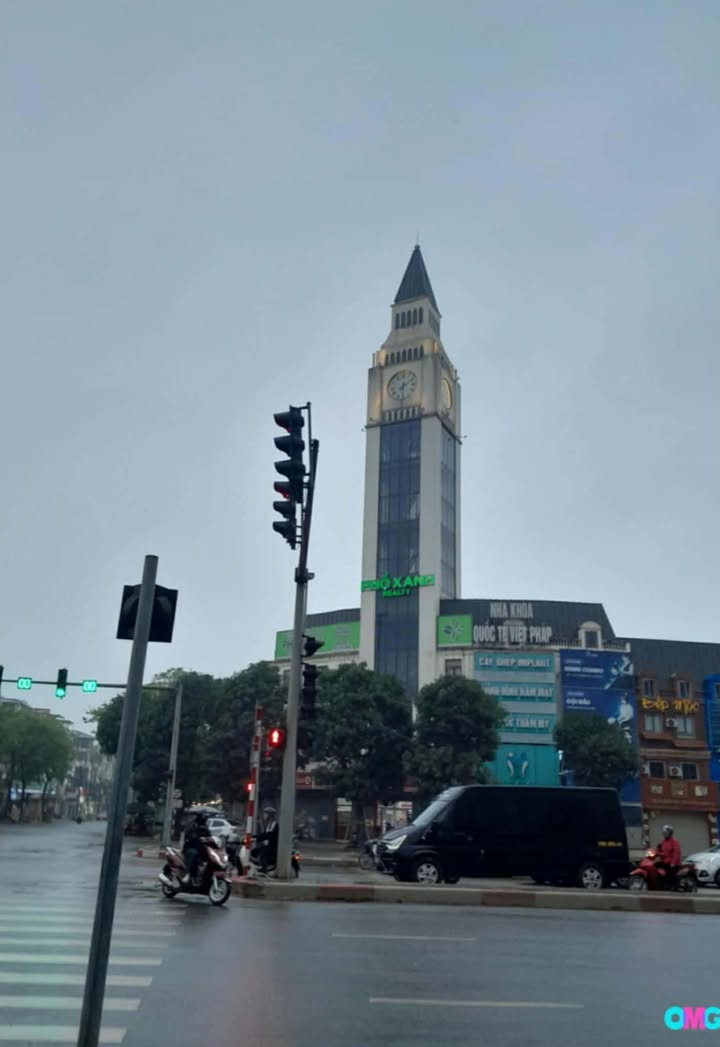 Nhà 3 tầng KĐT Văn Phú 97m² giá 15 tỷ - Đầu tư sinh lời hấp dẫn!