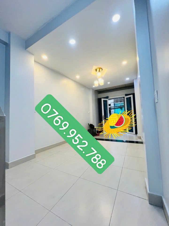 Nhà phố Quận 7 29m² giá 3.95 tỷ - Thiết kế hiện đại, nở hậu!