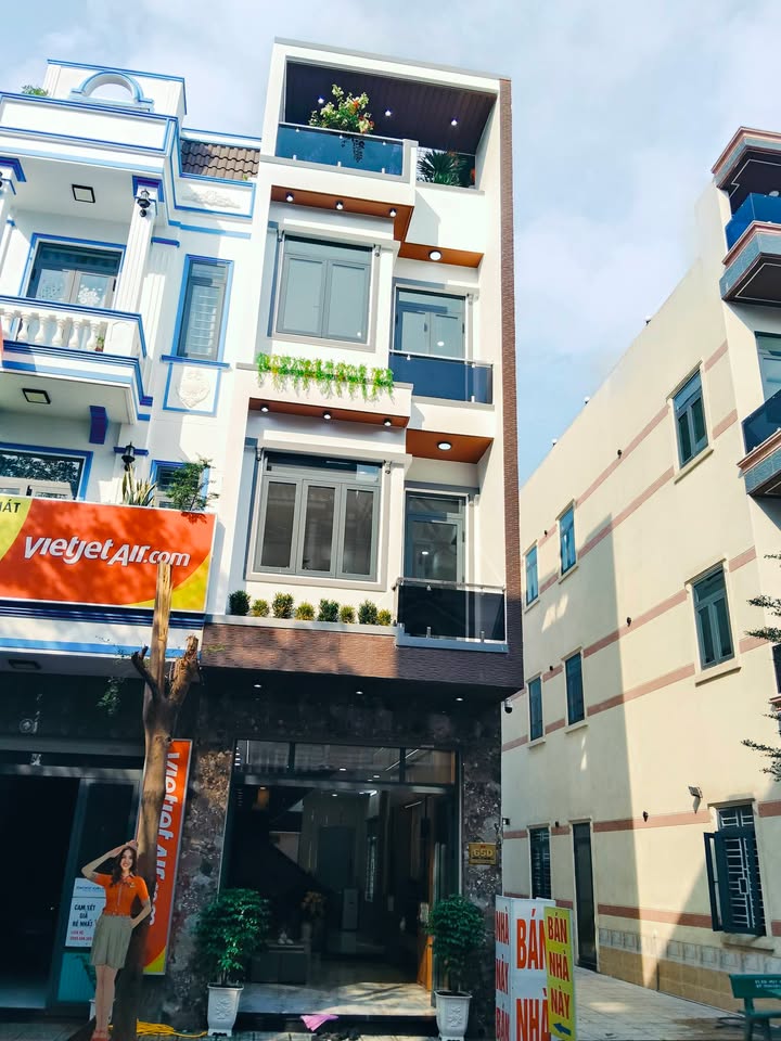 Nhà phố 2 mặt tiền Bình Chuẩn 60m² giá 5.96 tỷ - Full nội thất cao cấp!