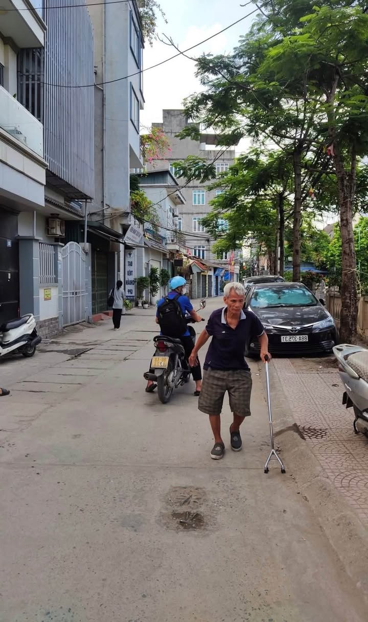 Nhà Đình Quán Phúc Diễn 35m² giá 6 tỷ - Bán gấp, cơ hội vàng!