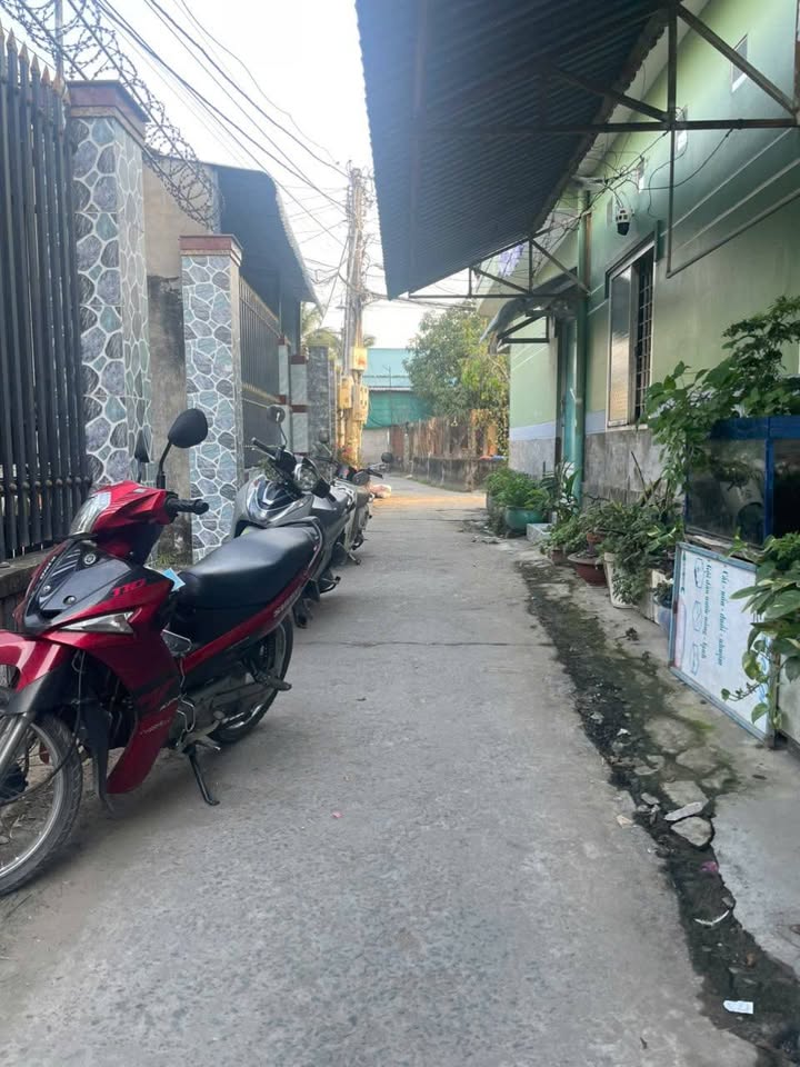 Nhà riêng Phường 8, TP Bến Tre 162m² giá 1.4 tỷ - Sổ đỏ chính chủ, thổ cư 100%!