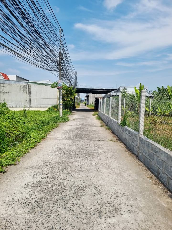 Nhà riêng Hữu Định, Châu Thành, Bến Tre 180m² giá 1.6 tỷ - Chính chủ bán gấp!