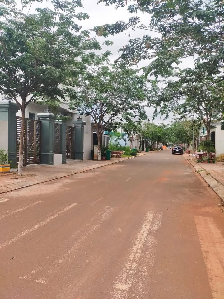 Đất nền đường Nguyễn Bỉnh Khiêm, Huyện Phú Riềng, 120m² giá 2,1 tỷ - Sổ hồng chính chủ!