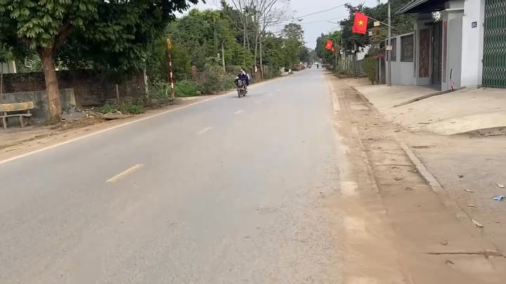 Đất nền Quốc lộ 21, Thạch Thất 60m² giá 2 tỷ - Vị trí đắc địa cho kinh doanh!