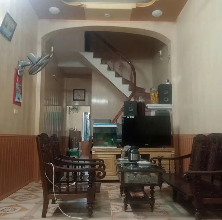 Nhà phố Quang Trung, Nam Định 40m² giá 2.1 tỷ - Chính chủ cần bán gấp!