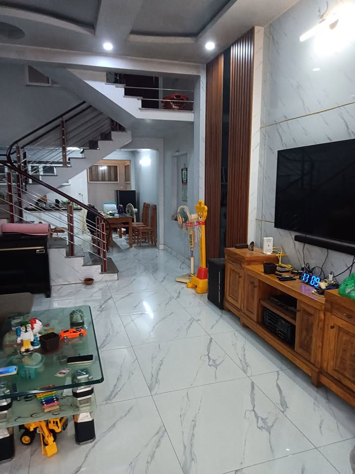 Nhà 3 tầng tại Tổ dân phố Trang Quan, Hoài Đức 72m² giá 3 tỷ - Đầu tư sinh lời!