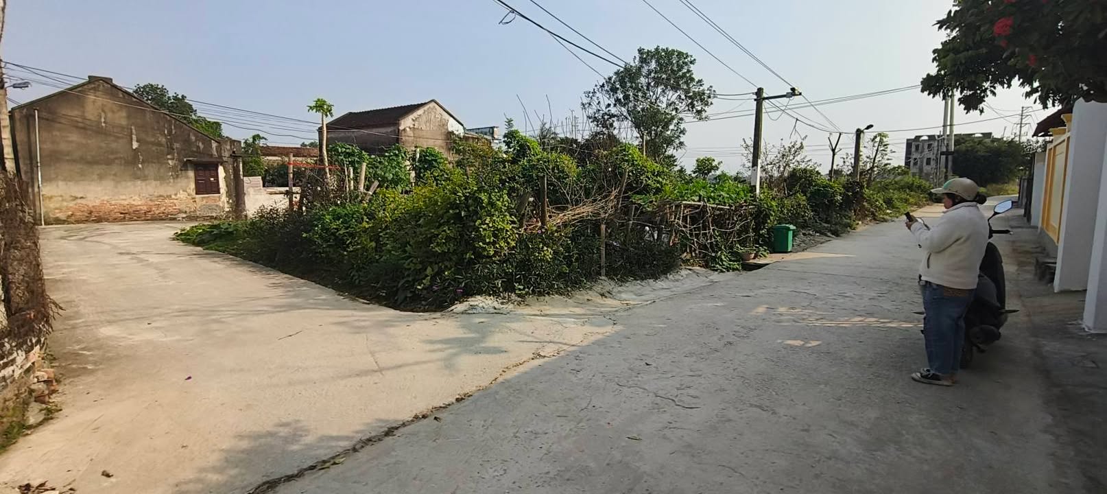 Đất nền 3 mặt tiền Thôn Tinh Anh, 200m² - Cơ hội đầu tư tuyệt vời!