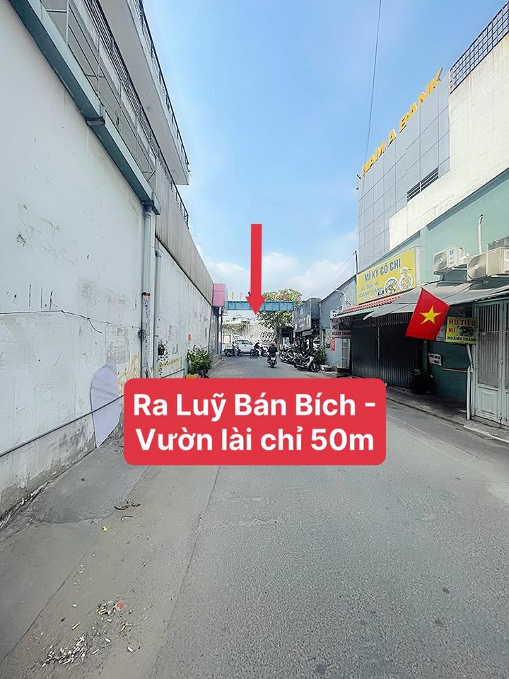 Nhà mặt tiền Nghiêm Toản, Tân Phú, 54m² giá 6.5 tỷ - Vị trí đắc địa ngay Ủy ban quận!