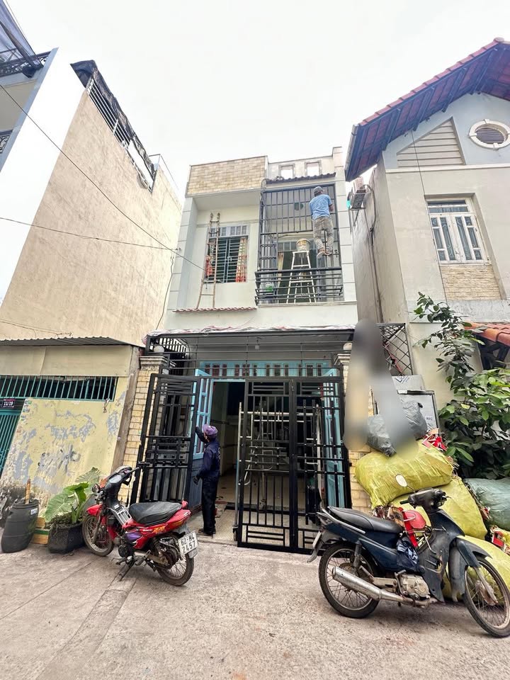 Nhà hẻm xe tải Lê Văn Quới, Bình Tân 48m² giá 4.8 tỷ - Tiện nghi đầy đủ!