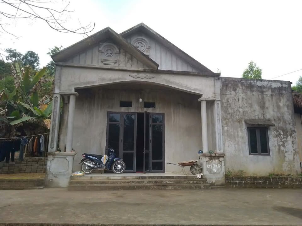 Bán đất và nhà tại thôn Luông, Vị Xuyên, 1260m² - Khu an ninh tốt, giao thông thuận tiện!