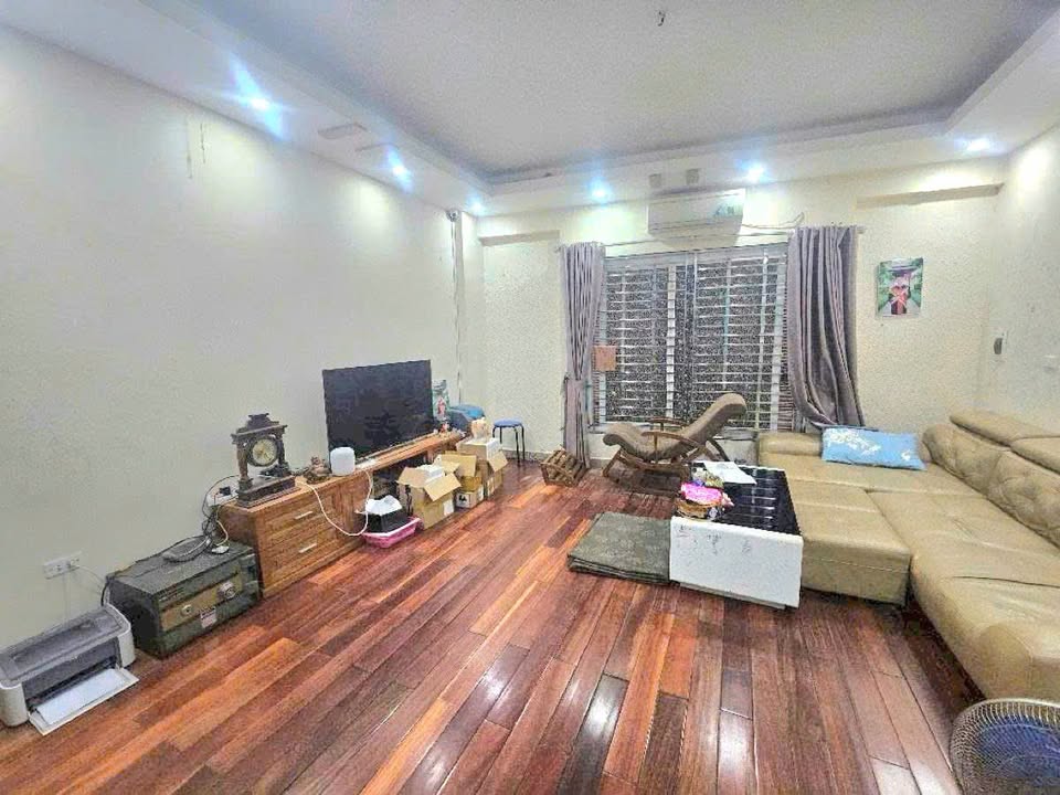 Nhà phố Nghĩa Đô - Cầu Giấy 31m² giá 8.5 tỷ - Sổ đỏ chính chủ sẵn sàng giao dịch!