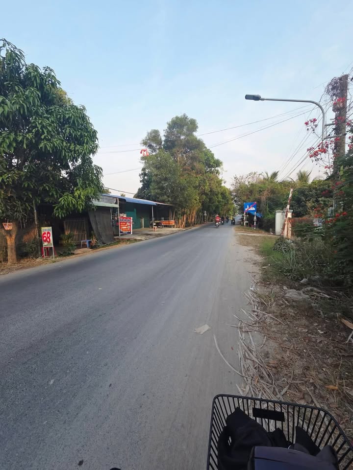 Nhà mặt tiền đường Cầu Ổng Hổ, Phường Long Hoa, 440m² giá chỉ 12 triệu/m² - Cơ hội đầu tư tuyệt vời!