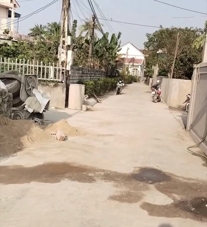 Đất nền Quỳnh Giang 233m² giá 1 tỷ - Đường thông thiên rộng rãi!