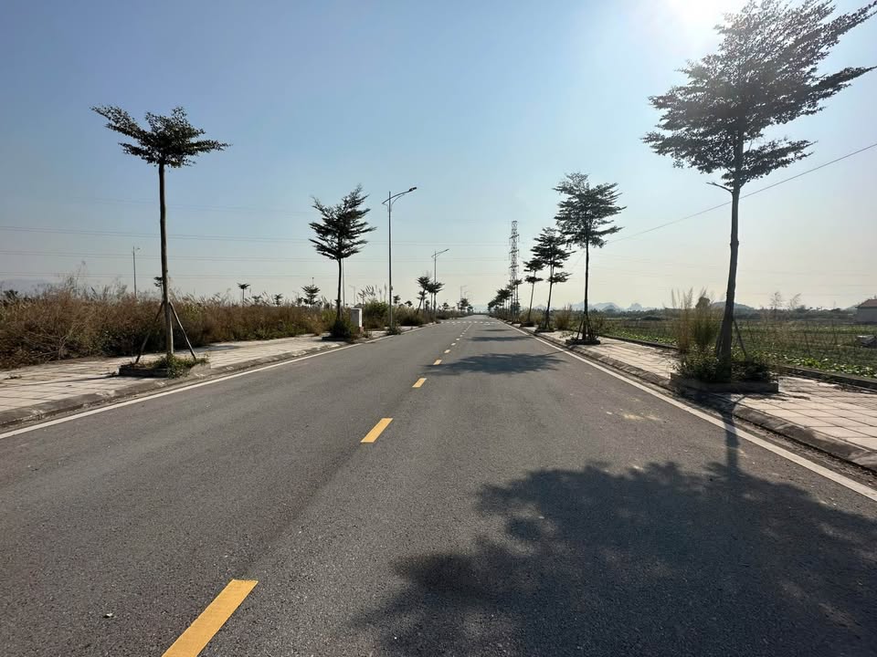 Đất nền Xuân Quang Đầm Hà 100m² giá chỉ 1 tỷ - Cơ hội đầu tư không thể bỏ lỡ!