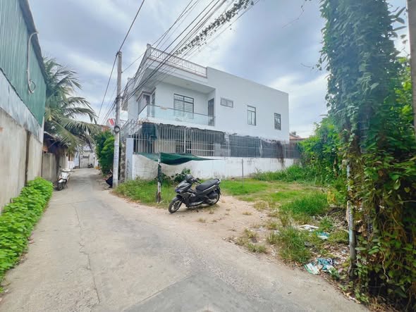 Lô Đất Nền Thôn Phú Nông Tây Nha Trang 169.7m² giá 4.7 tỷ - Sổ hồng riêng, vị trí thuận lợi!