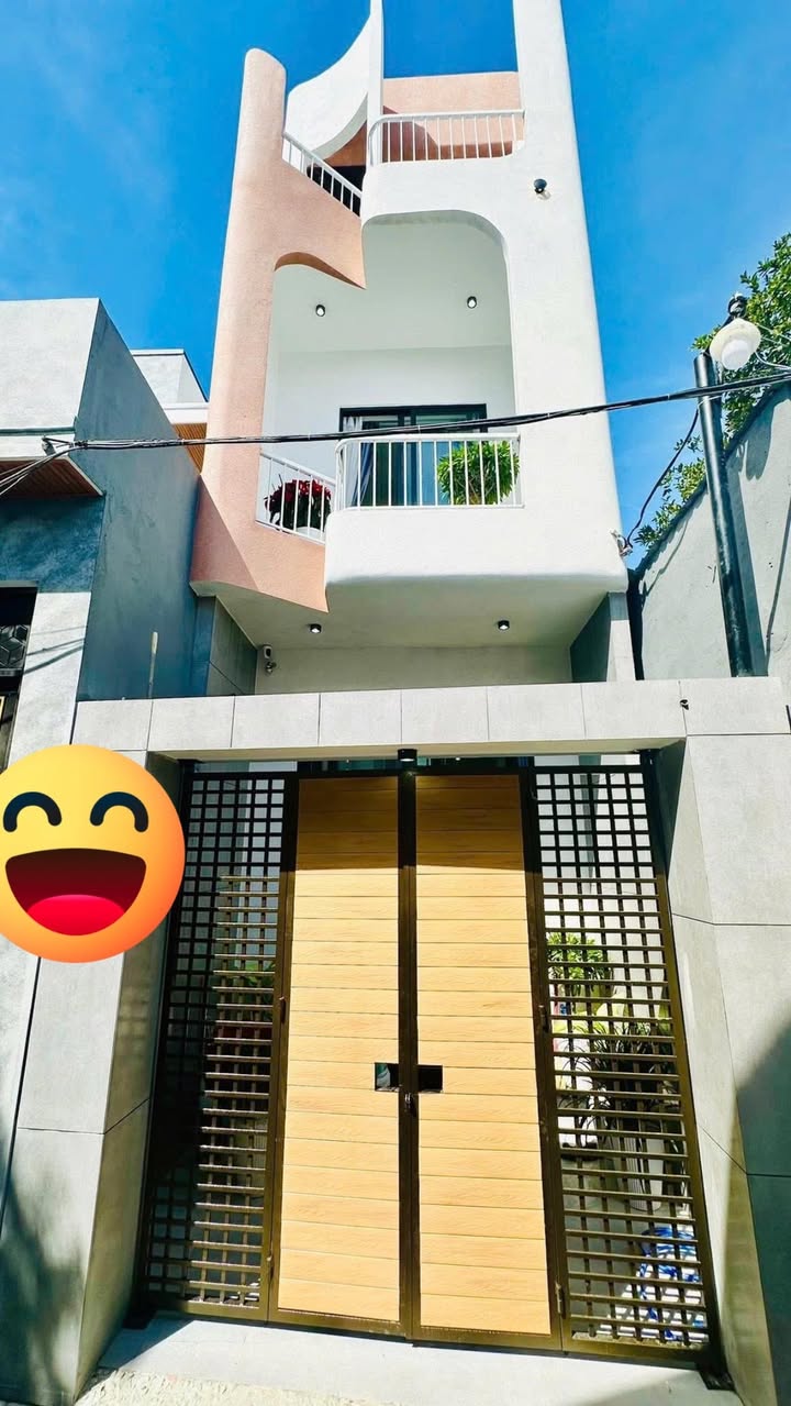 Nhà phố trung tâm Đà Nẵng 62m² giá 5 tỷ - Sân BBQ riêng, vào ở ngay!