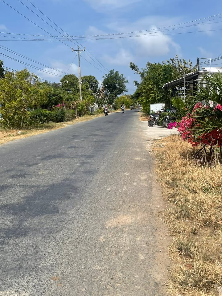 Đất mặt tiền Hương lộ 23, Mỹ Long Nam, Cầu Ngang, 660m² - Giá tốt thương lượng!