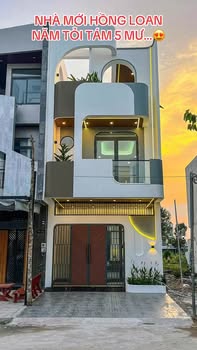 Nhà phố 1 trệt 2 lầu tại KDC Hồng Loan 6A, 85m² giá 5.85 tỷ - Nội thất sang trọng, sẵn sàng vào ở!