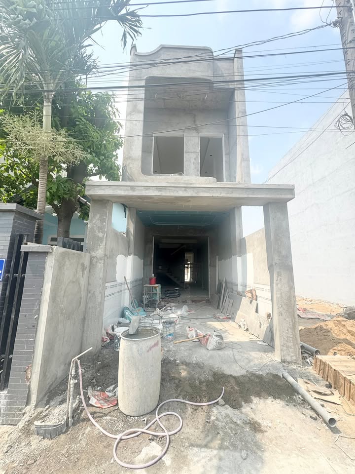 Nhà mới hoàn thiện tại Dĩ An 109m² giá 5.35 tỷ - Dọn vào ở ngay!