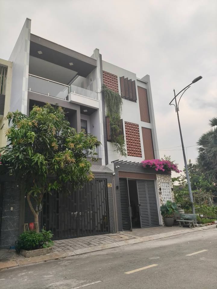 Mặt tiền kinh doanh KDC cao cấp Thuận An 80m² giá chỉ 5.3 tỷ - Đầu tư sinh lời ngay!