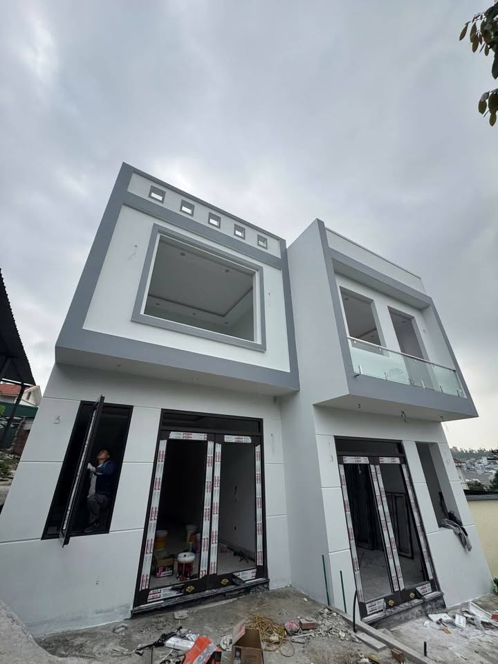 Nhà 2.5 Tầng Đường Cao Thắng, Hạ Long 52m² giá 2 tỷ - Chính chủ bán gấp!