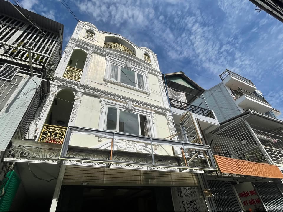 Khách sạn 10 phòng đường Trần Phú 87m² giá 9.1 tỷ - Kinh doanh lý tưởng!