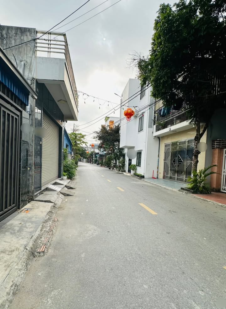 Bán đất KĐT An Trang 90m² giá 5.4 tỷ - Tặng nhà cấp 4 mới tinh!