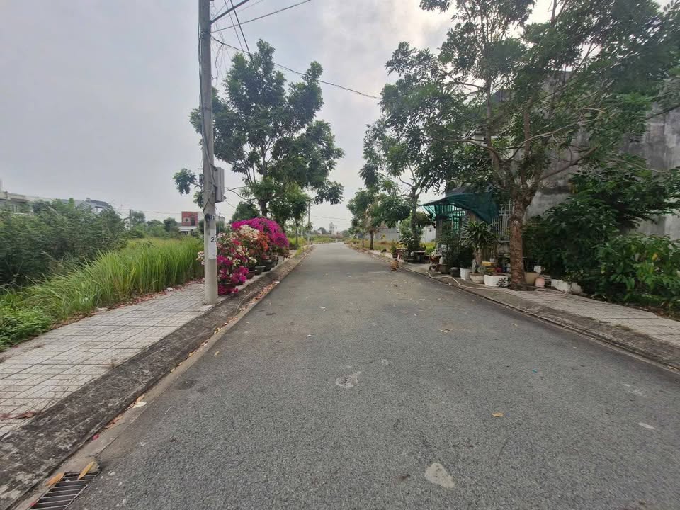 Nhà KDC Cát Tường Phú Sinh, Long An 60m² giá 920 triệu - An ninh và tiện ích đầy đủ!