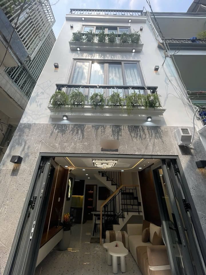 Nhà 3 tầng Trần Quang Diệu, Phú Nhuận 35m² giá 7 tỷ - Pháp lý chuẩn, nở hậu