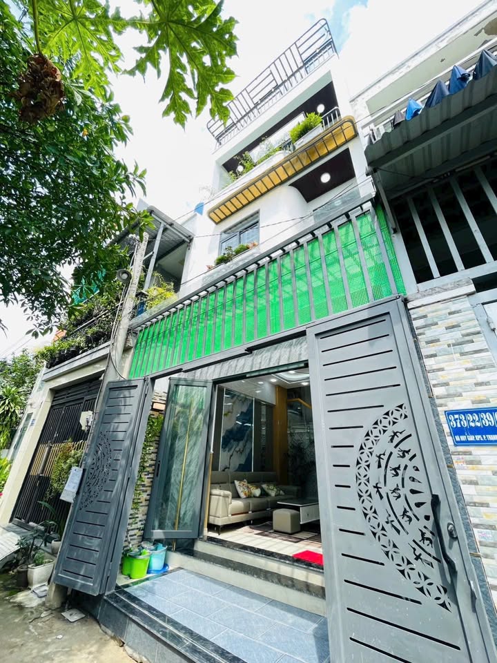 Nhà riêng Quận 12 51m² giá 5.25 tỷ - Full nội thất, sổ hồng riêng!