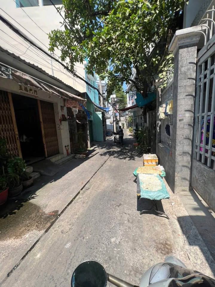 Nhà hẻm Hàn Hải Nguyên, Quận 11, 53m² giá 5.6 tỷ - Cơ hội đầu tư tuyệt vời!