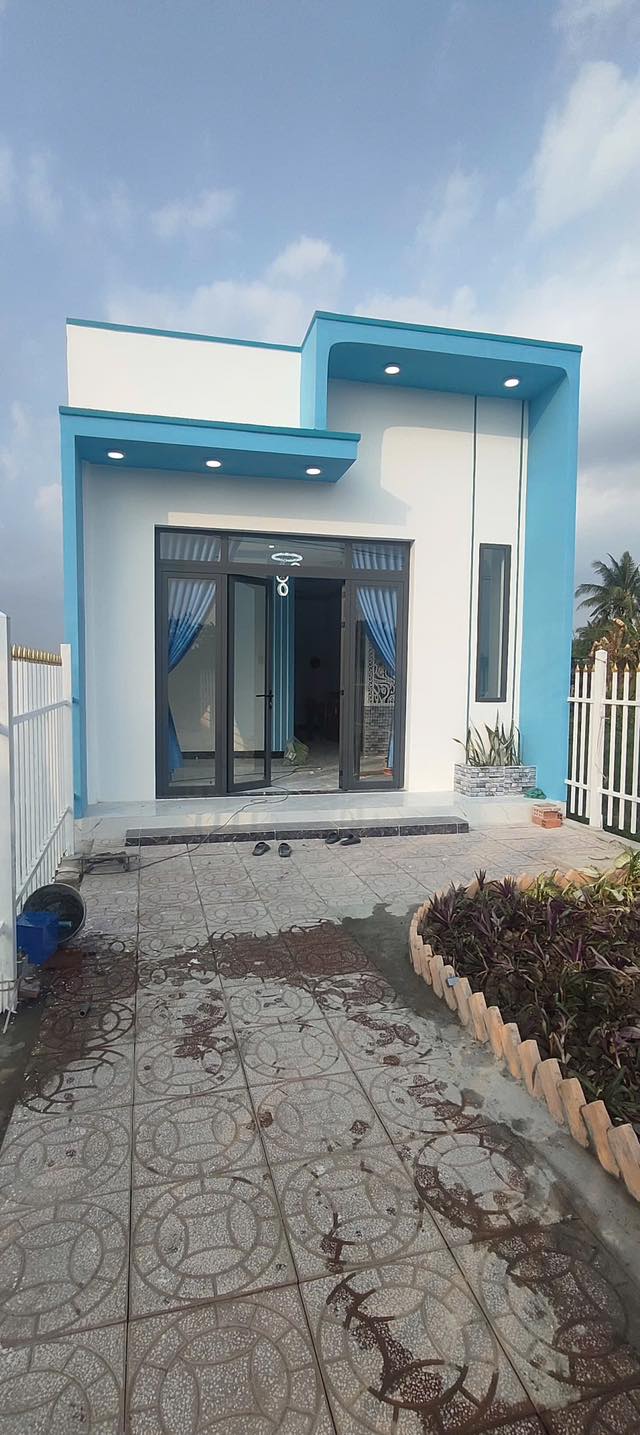 Nhà mới xây tại Xã Hòa Phú, Huyện Long Hồ 70m² giá 650 triệu - Sẵn sàng bàn giao ngay!