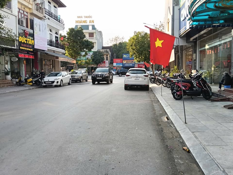 Nhà mặt tiền đường Tống Duy Tân, TP Thanh Hóa, 158m² giá 9 tỷ - Tiềm năng kinh doanh cao!