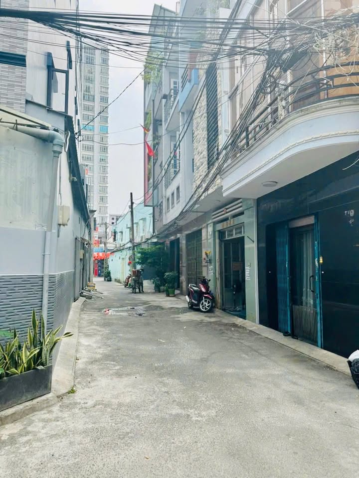 Nhà góc hẻm xe hơi Tạ Quang Bửu, Quận 8, 48m² giá 6.9 tỷ - Sổ hồng chính chủ