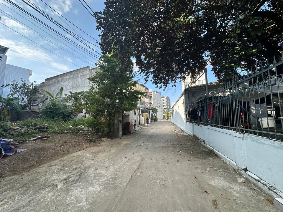 Đất nền khu phố Hàn Đà Nẵng 135m² giá thỏa thuận - Gần biển và ô tô tránh nhau!