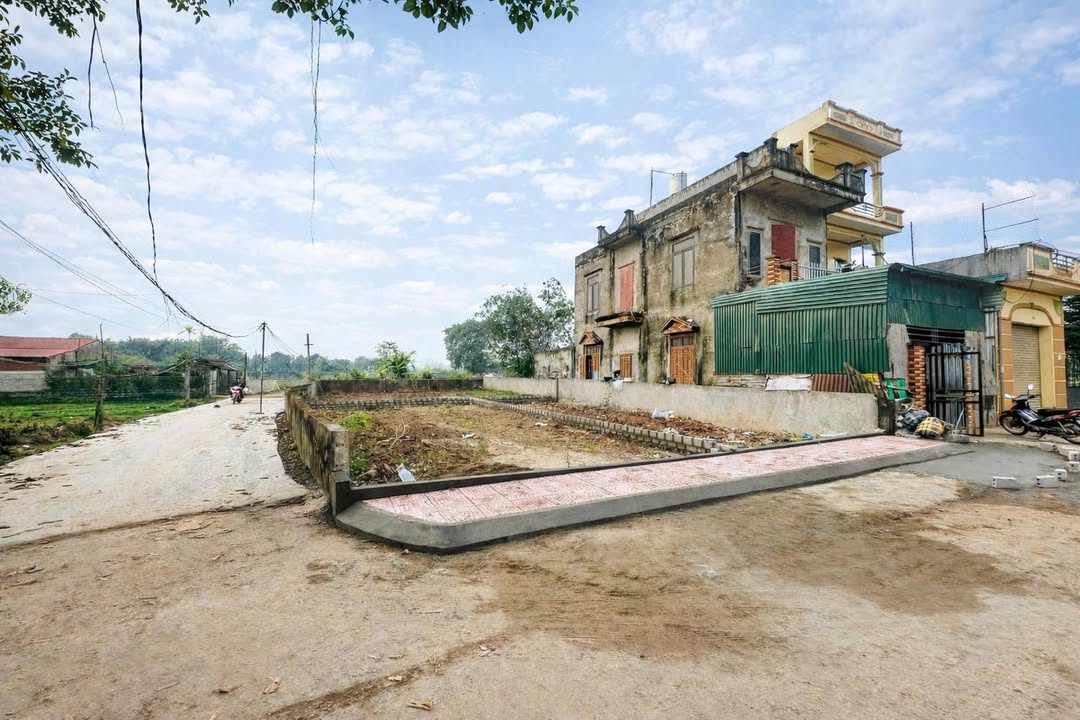 Đất nền Thôn Cựu - Vân Từ, 85m² giá 3 tỷ - Lô góc đắc địa, view sân bóng thoáng