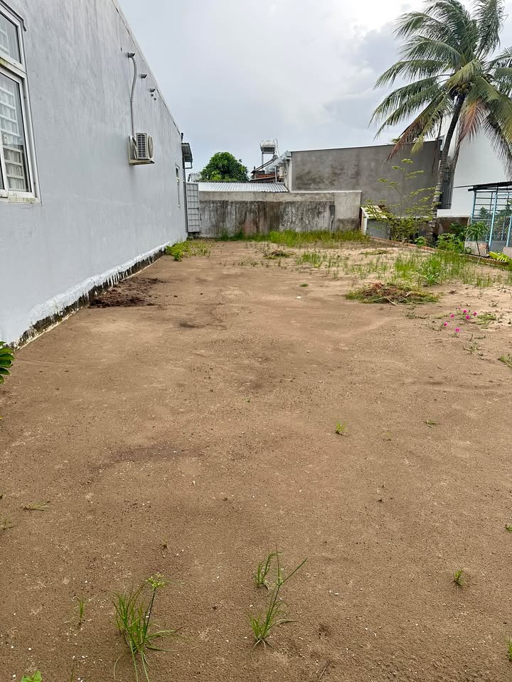 Đất thổ cư 100% Hẻm 286 đường CMT8 108m² giá 2 tỷ - Sổ hồng chính chủ!