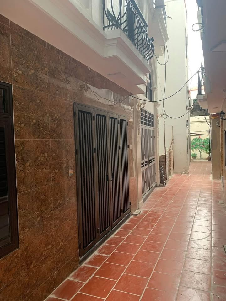 Nhà 5 tầng tại Trạm Trôi 46m² giá chỉ 5.9 tỷ - Chính chủ bán gấp!